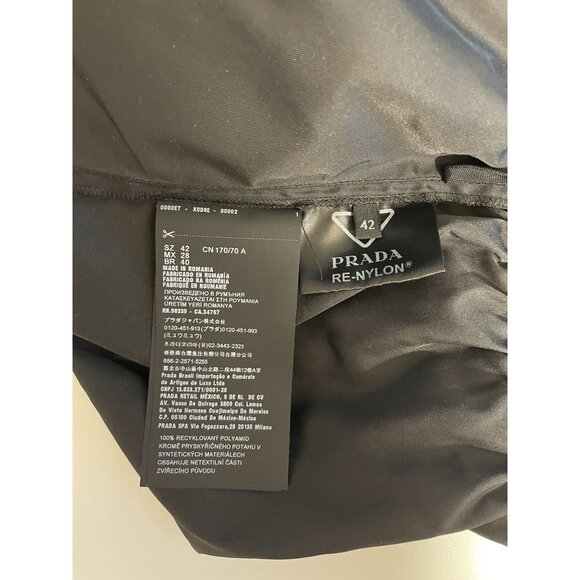 Prada Black Nylon Drawstring Shorts W/ Detachable Pouch For - Picture 11 of 12